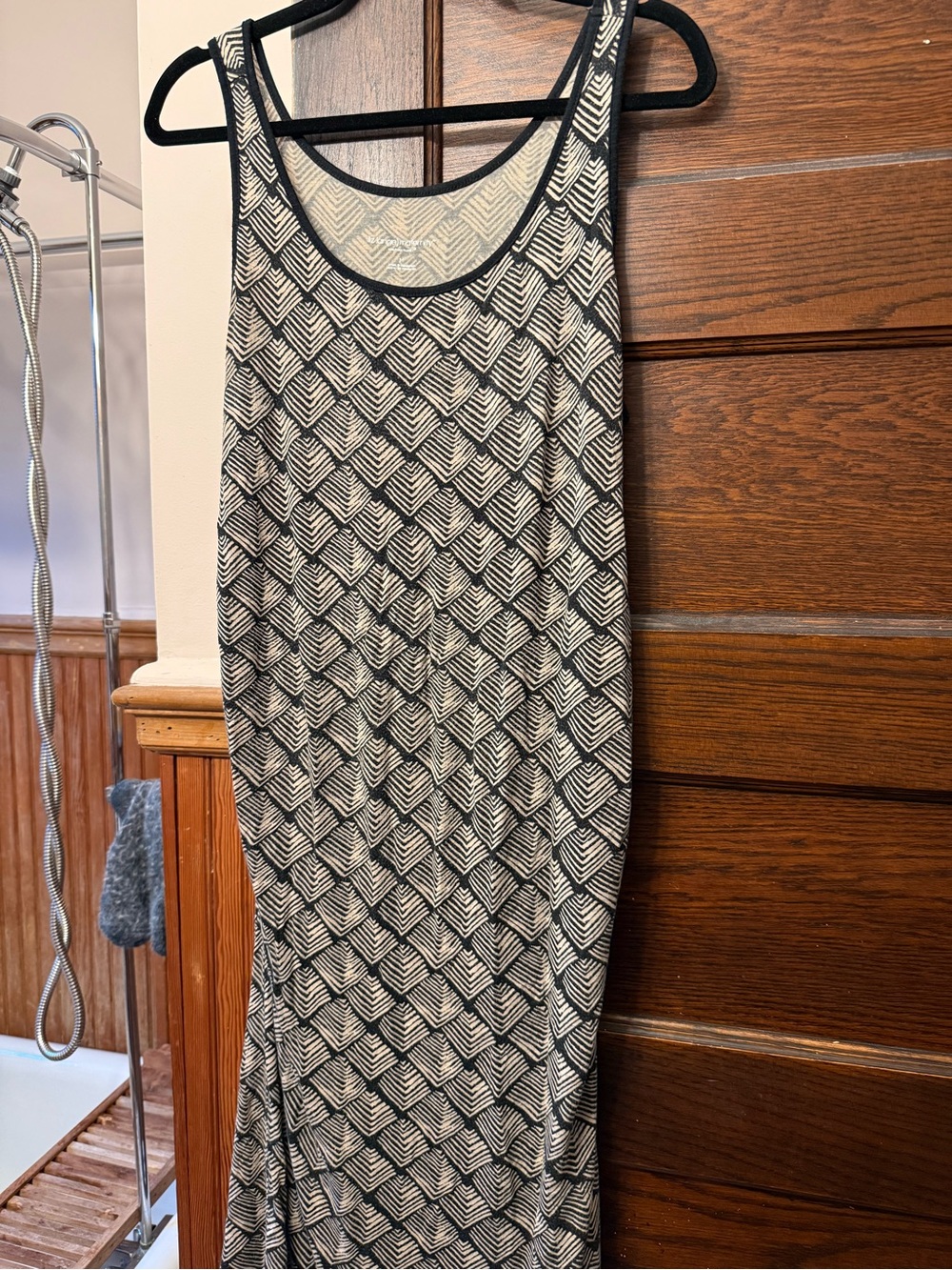 Liz Lange Maternity Sleeveless Black and Cream Patterned Tank Dress
